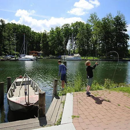 Seeblick, Plau Am See, Cleaning Included Apartamento
